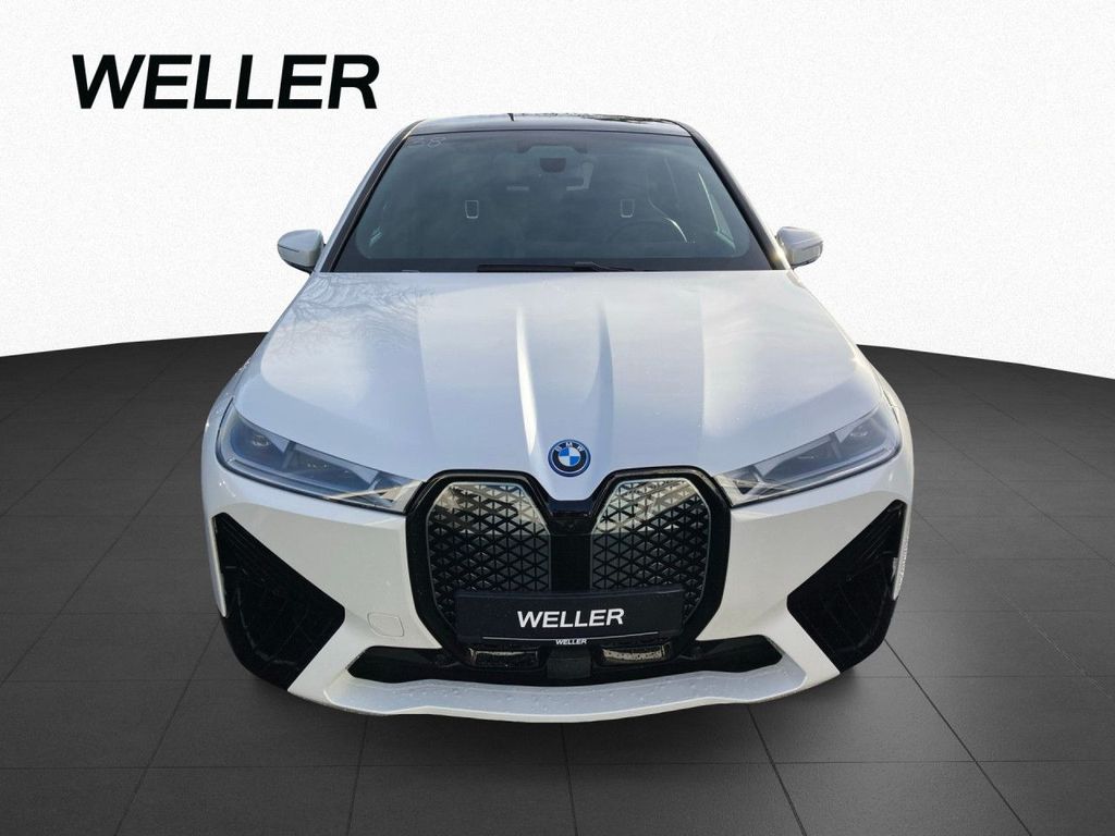 BMW iX 2023