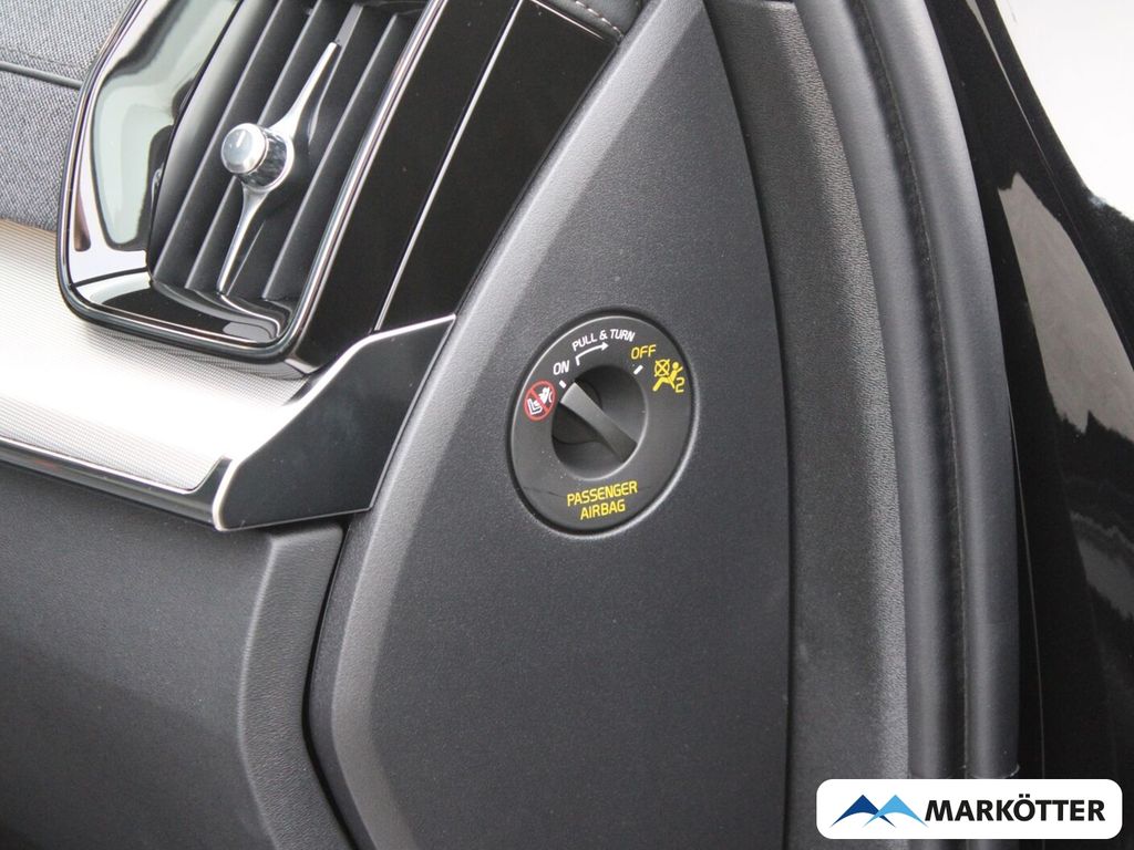 Volvo XC90 2025
