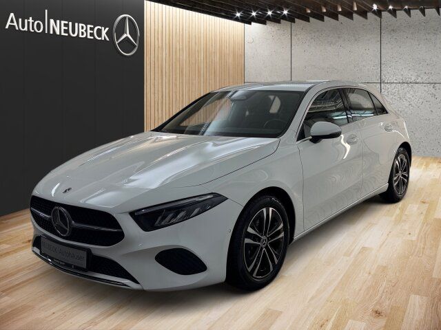Mercedes-Benz A 180 2023