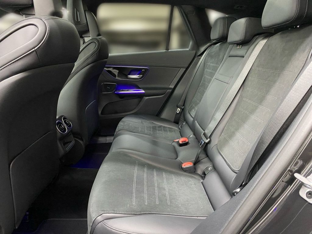 Mercedes-Benz GLC 300 2025