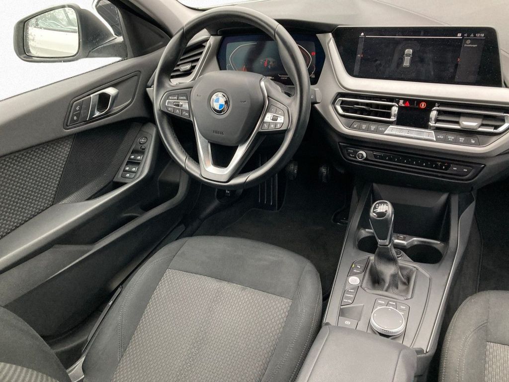 BMW 118 2021