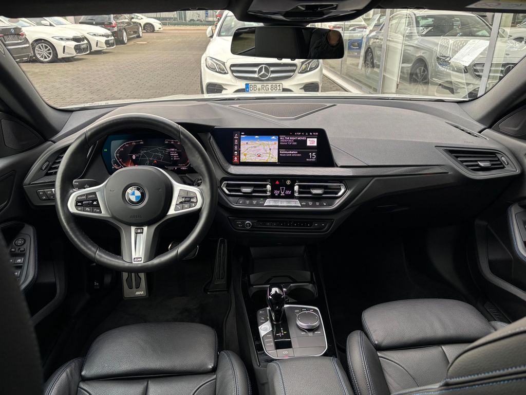 BMW 218 2024