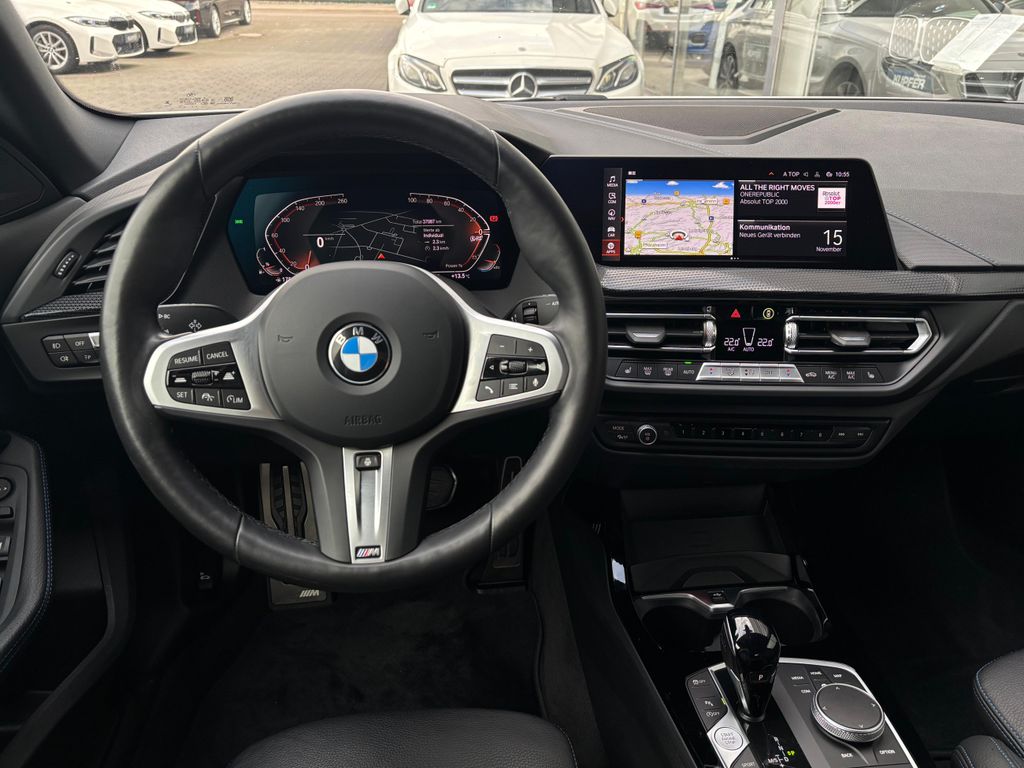 BMW 218 2024