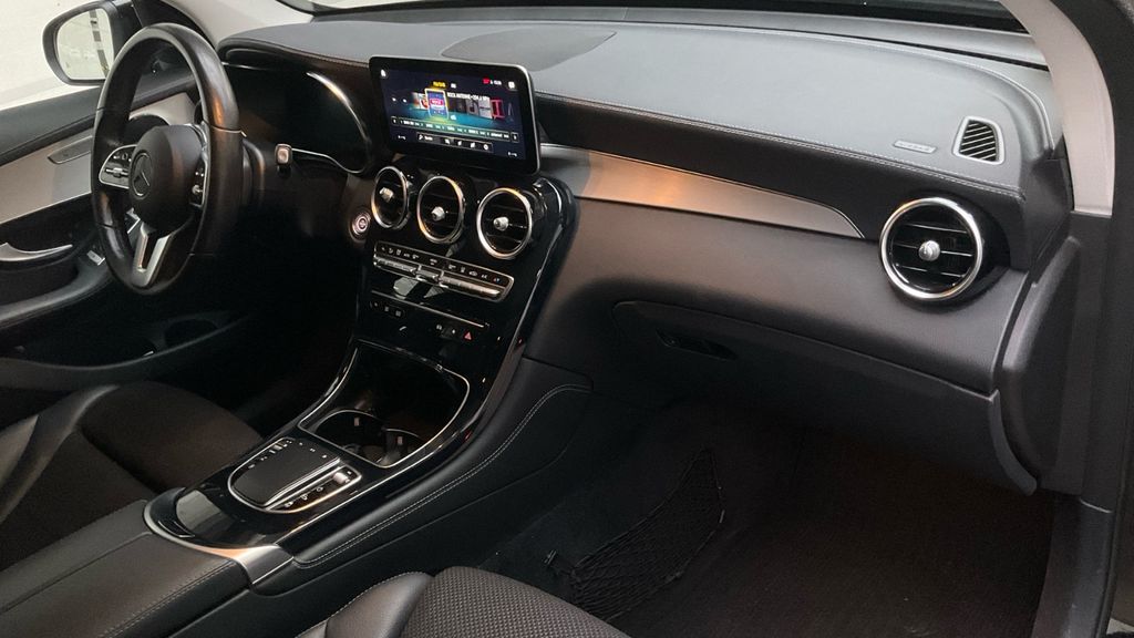 Mercedes-Benz GLC 300 2020