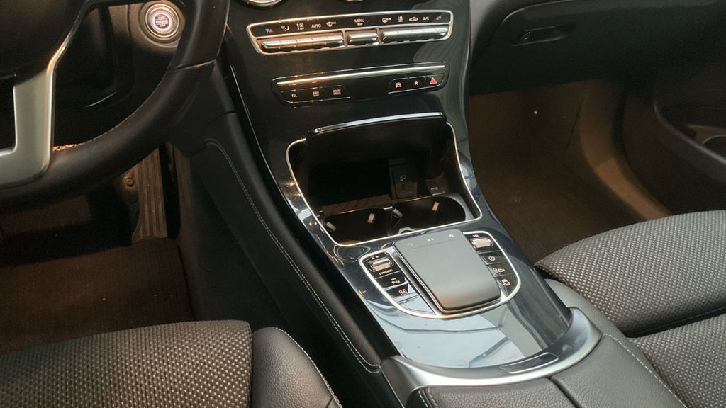 Mercedes-Benz GLC 300 2020
