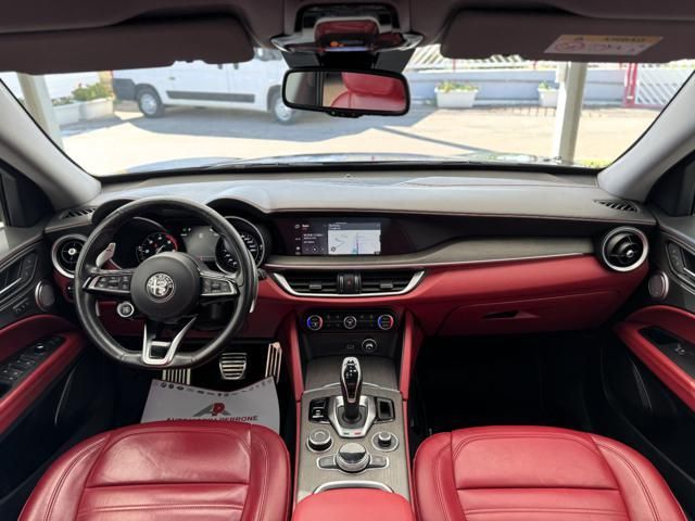 Alfa Romeo Stelvio 2021