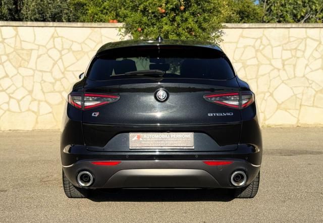 Alfa Romeo Stelvio 2021