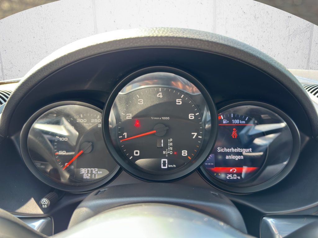 Porsche Boxster 2021