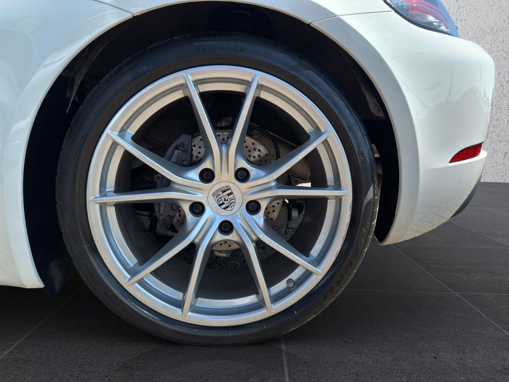 Porsche Boxster 2021