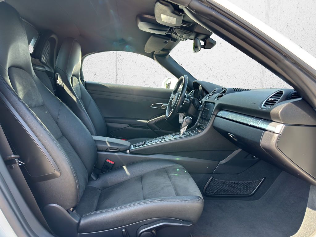 Porsche Boxster 2021