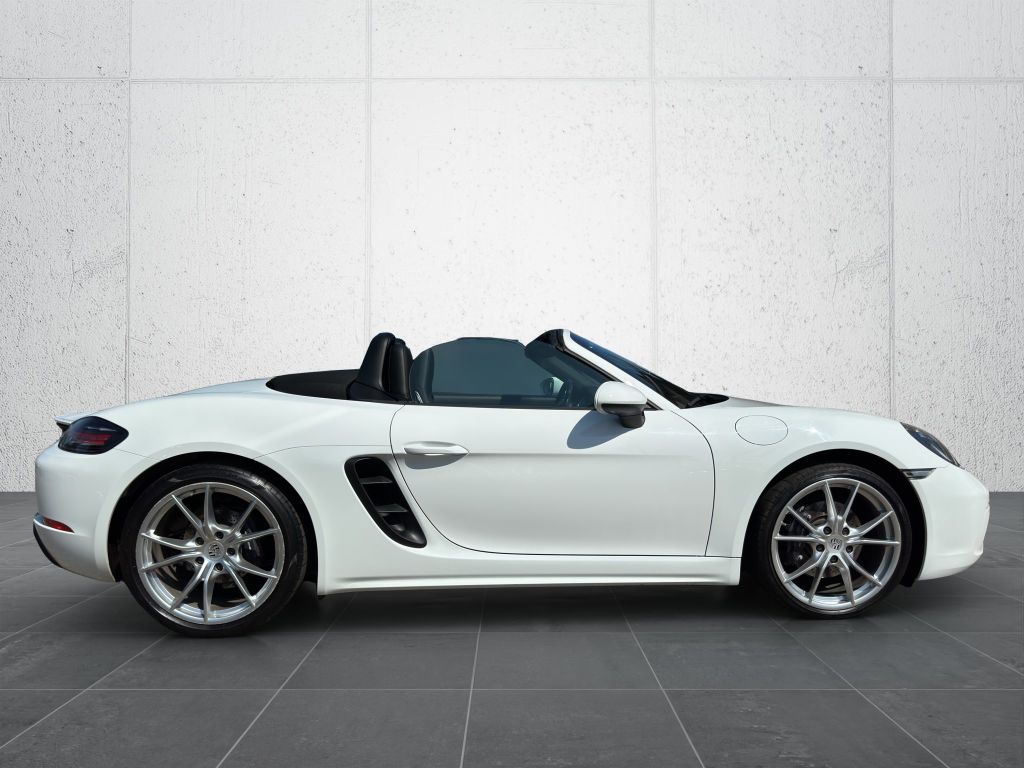 Porsche Boxster 2021