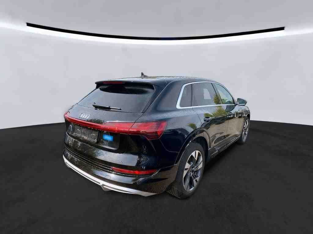 Audi e-tron 2022