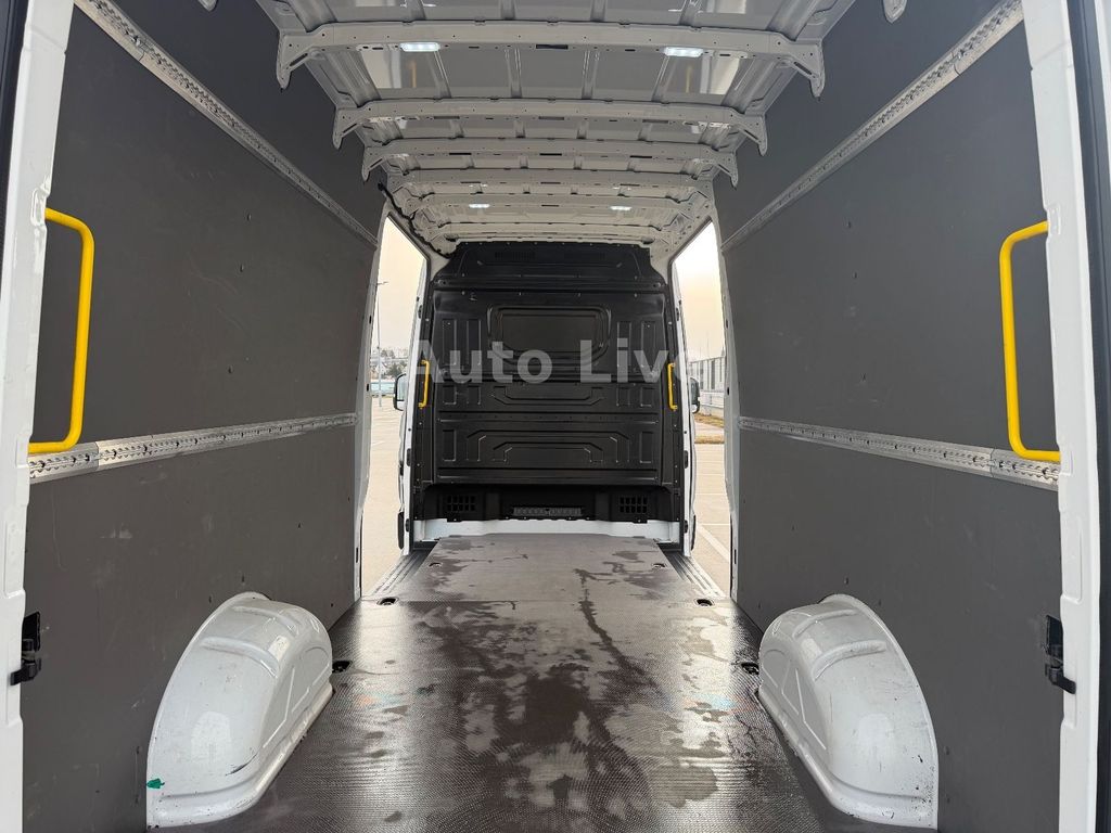 Volkswagen Crafter 2024