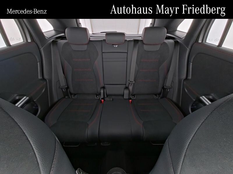 Mercedes-Benz GLA 250 2024