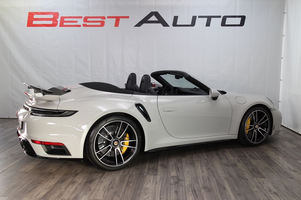 Porsche 992 2023
