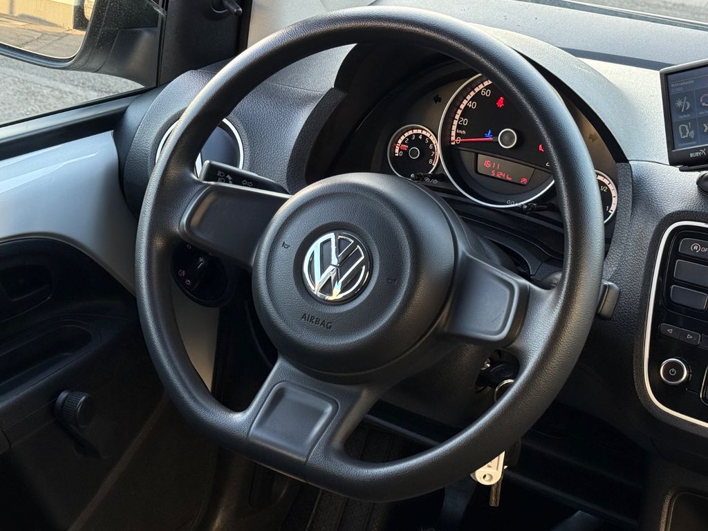 Volkswagen up! 2014