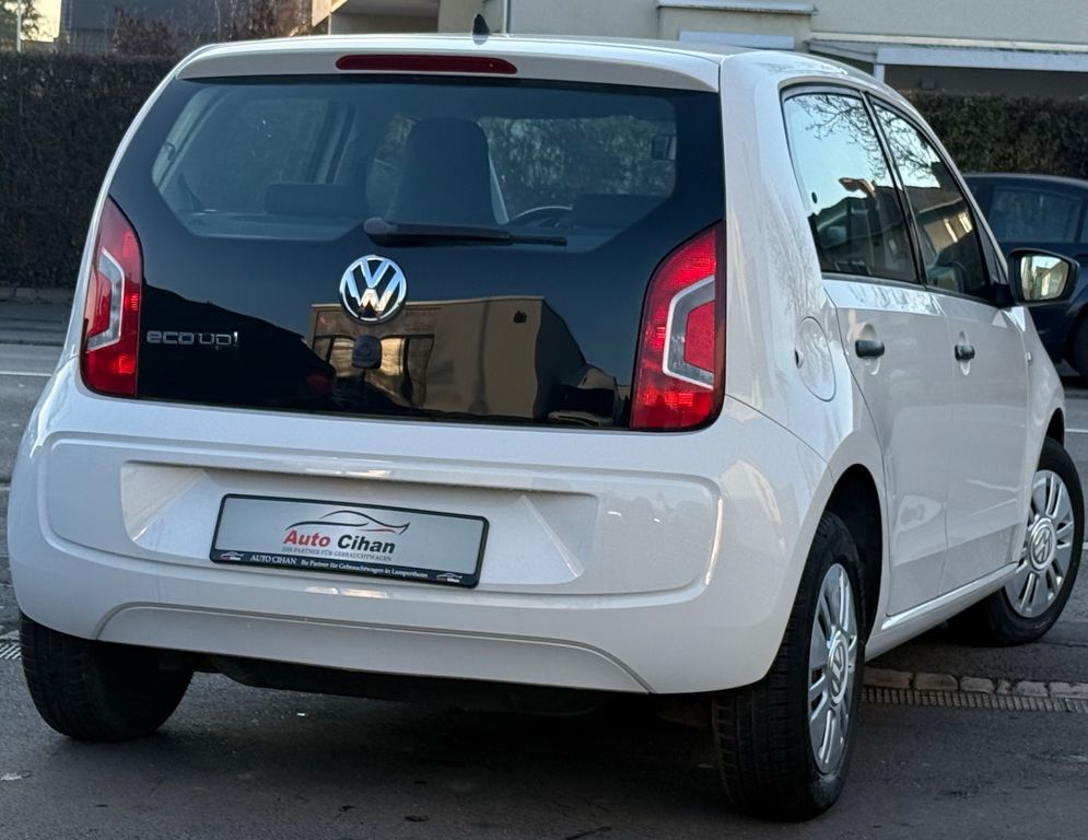 Volkswagen up! 2014