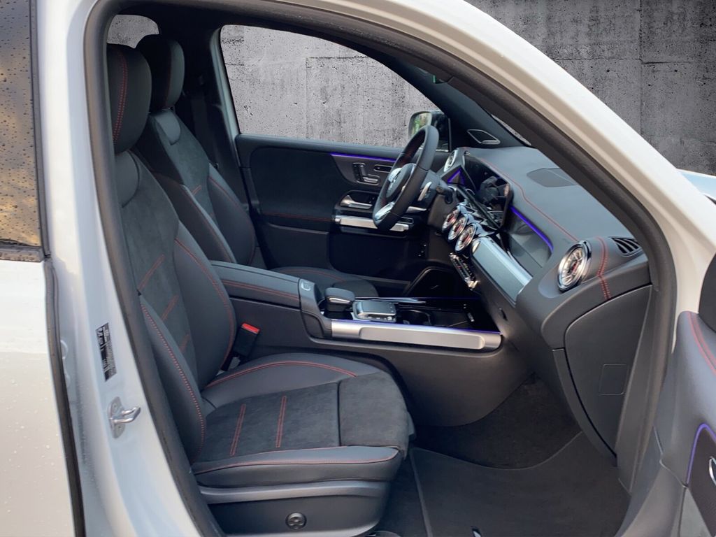 Mercedes-Benz EQB 2023