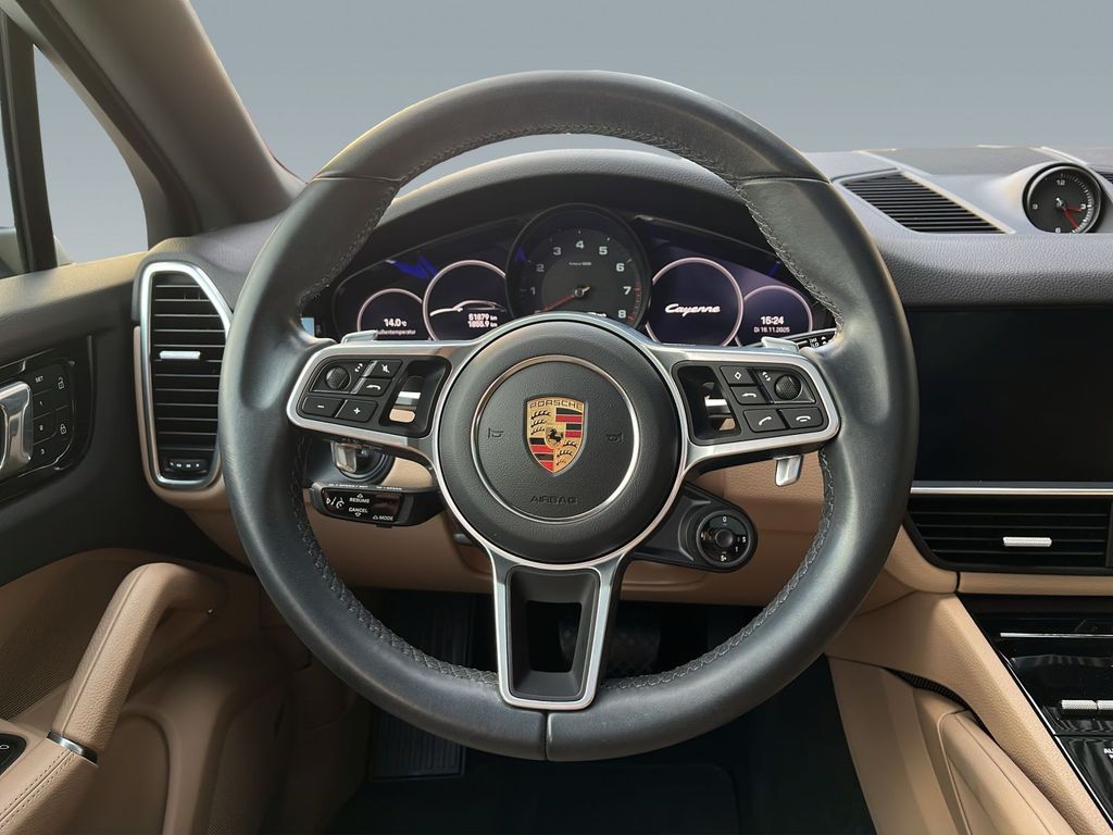 Porsche Cayenne 2022