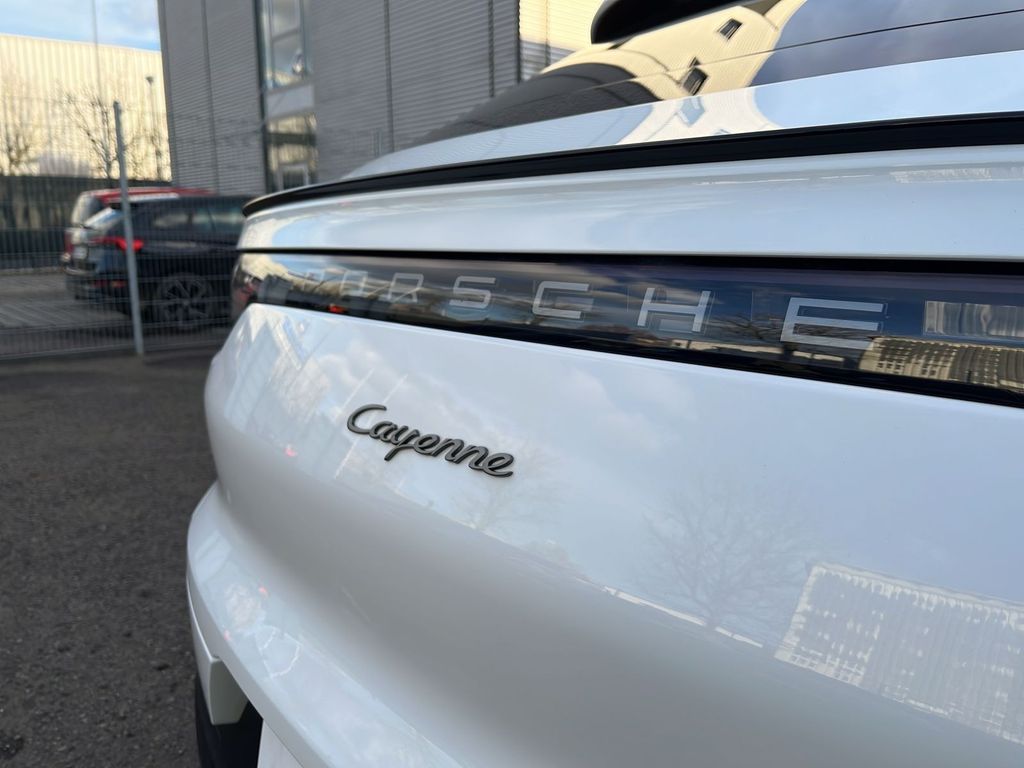 Porsche Cayenne 2022
