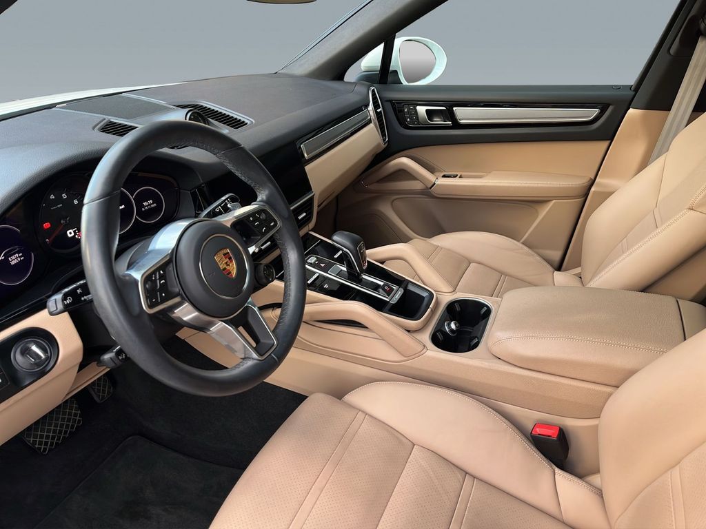 Porsche Cayenne 2022