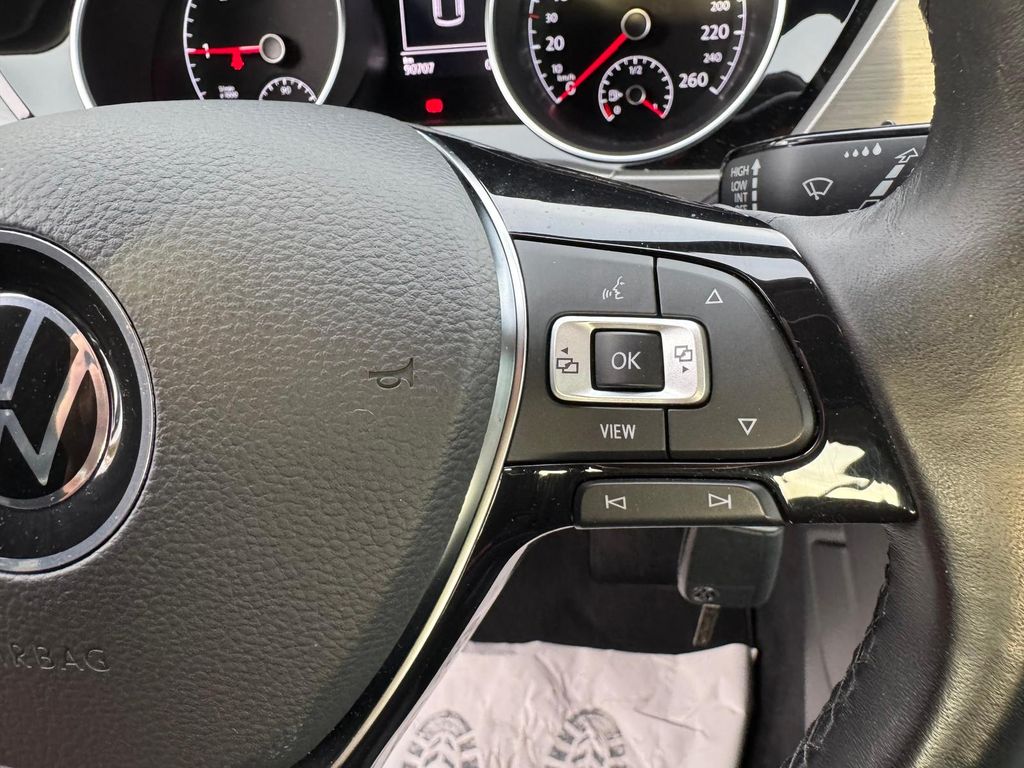 Volkswagen Touran 2021