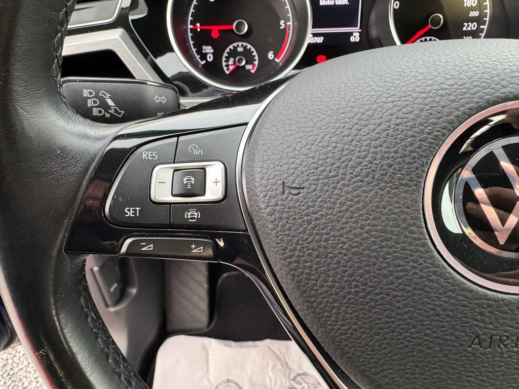 Volkswagen Touran 2021