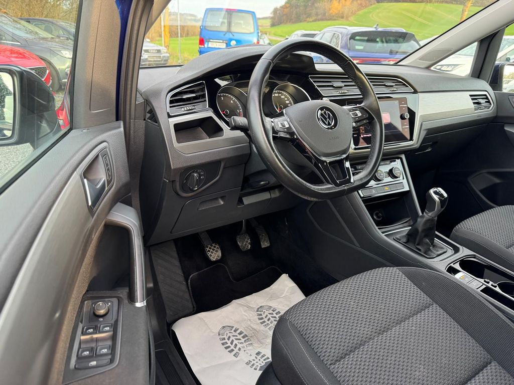 Volkswagen Touran 2021