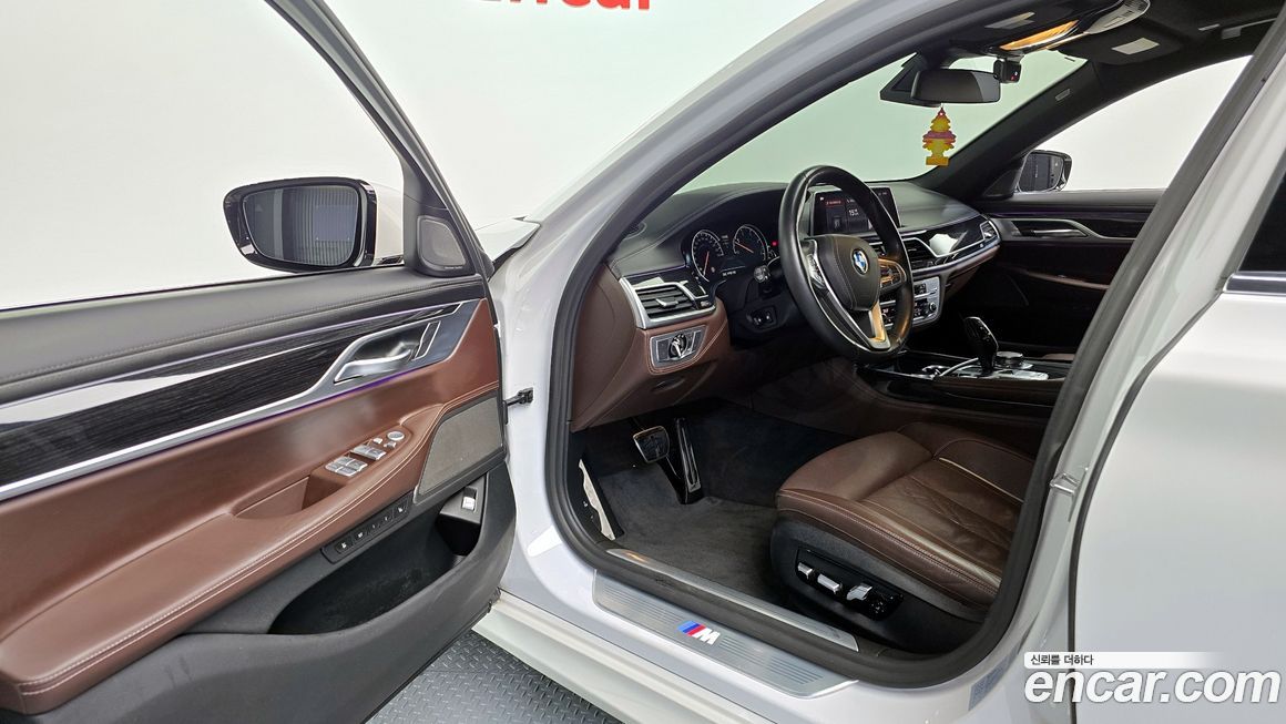 BMW 7-Series 2019