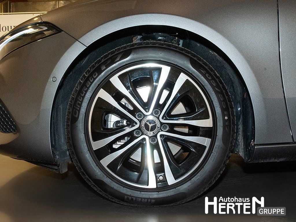 Mercedes-Benz A 200 2024