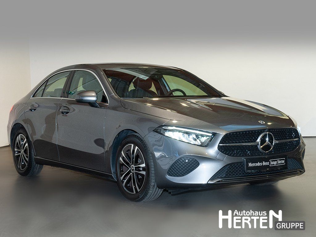 Mercedes-Benz A 200 2024