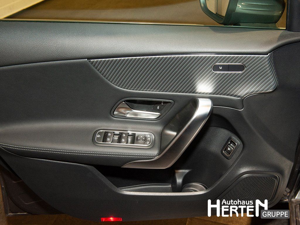 Mercedes-Benz A 200 2024