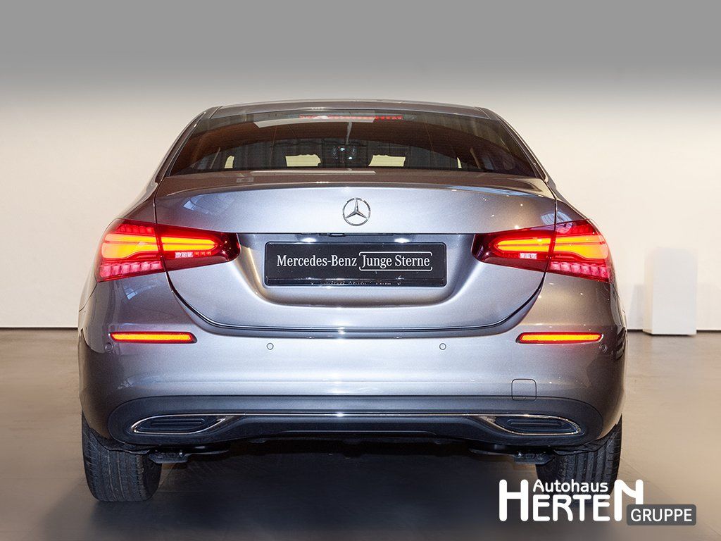 Mercedes-Benz A 200 2024