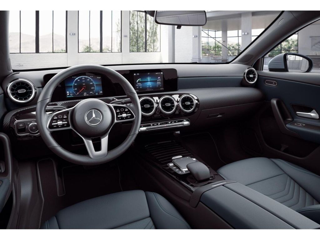 Mercedes-Benz A 250 2022