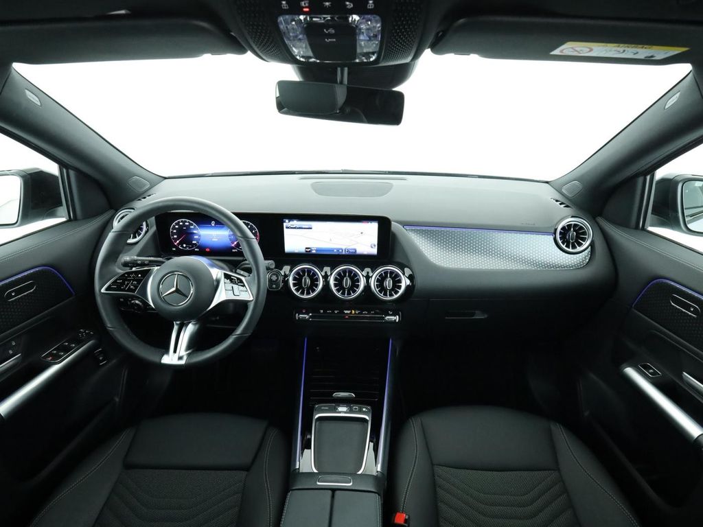 Mercedes-Benz GLA 200 2024