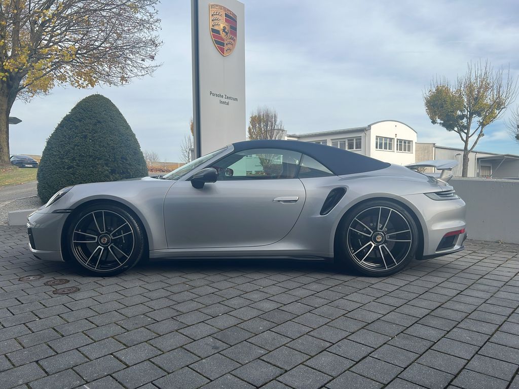 Porsche 992 2023