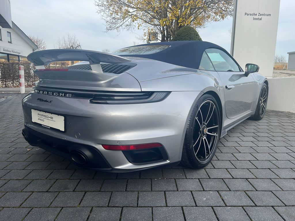 Porsche 992 2023