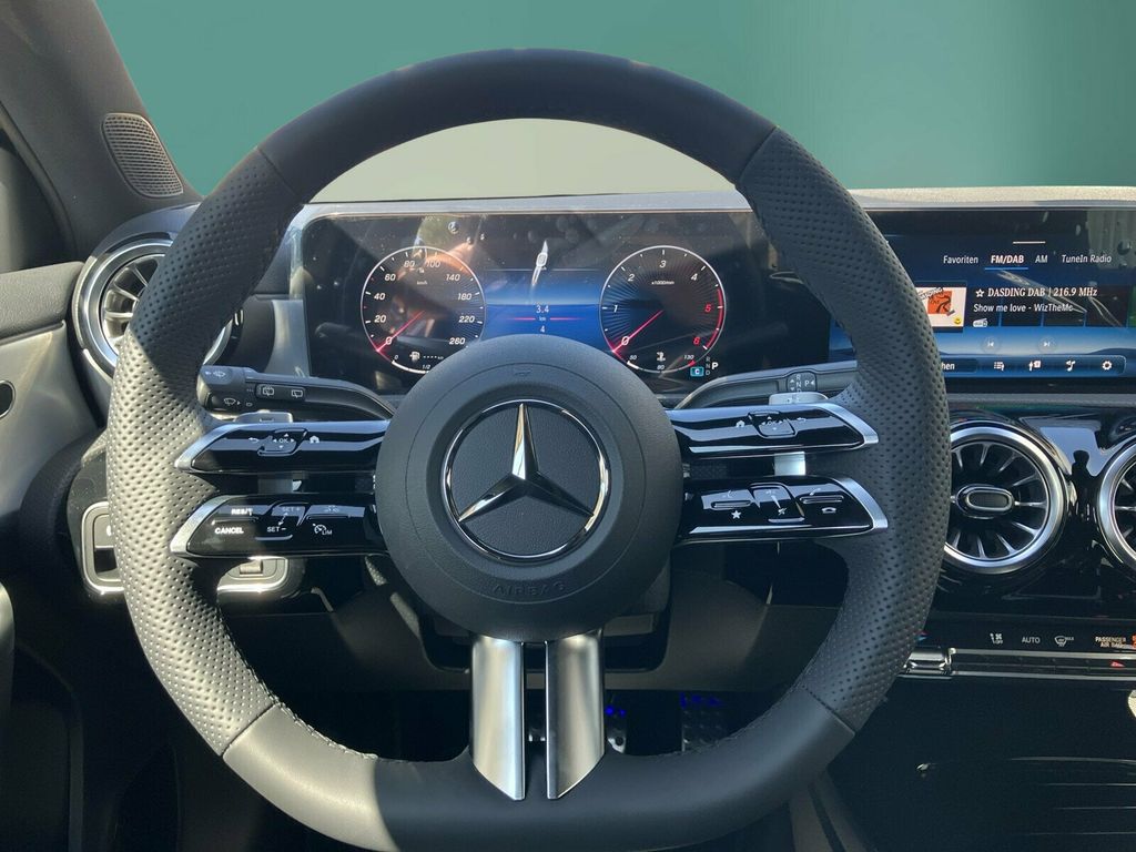 Mercedes-Benz A 200 2025