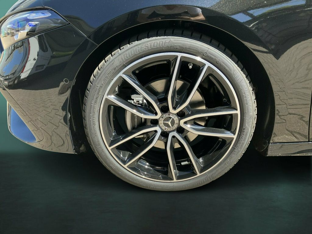 Mercedes-Benz A 200 2025