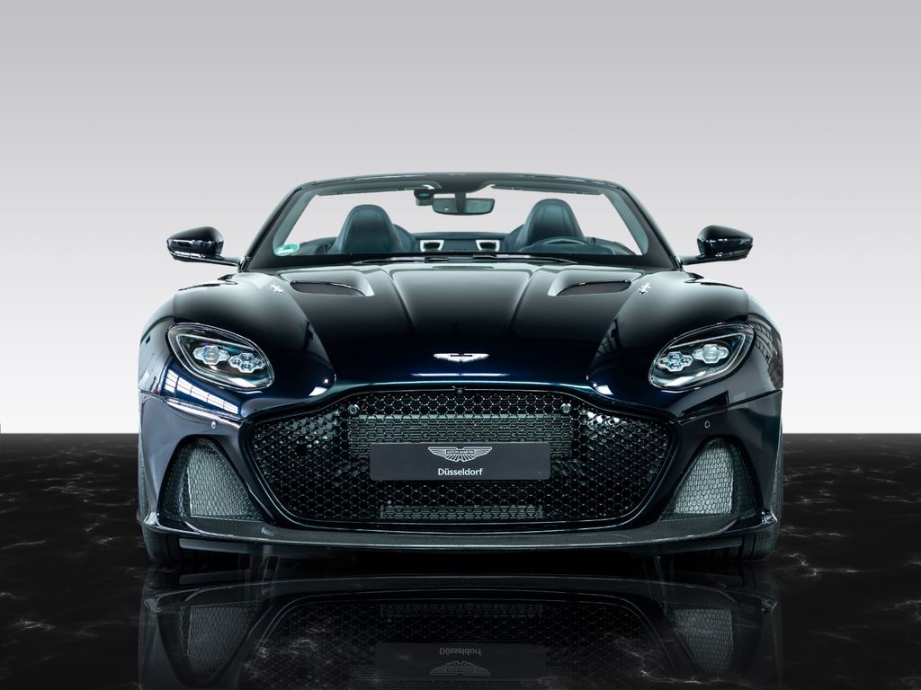 Aston Martin DBS 2020