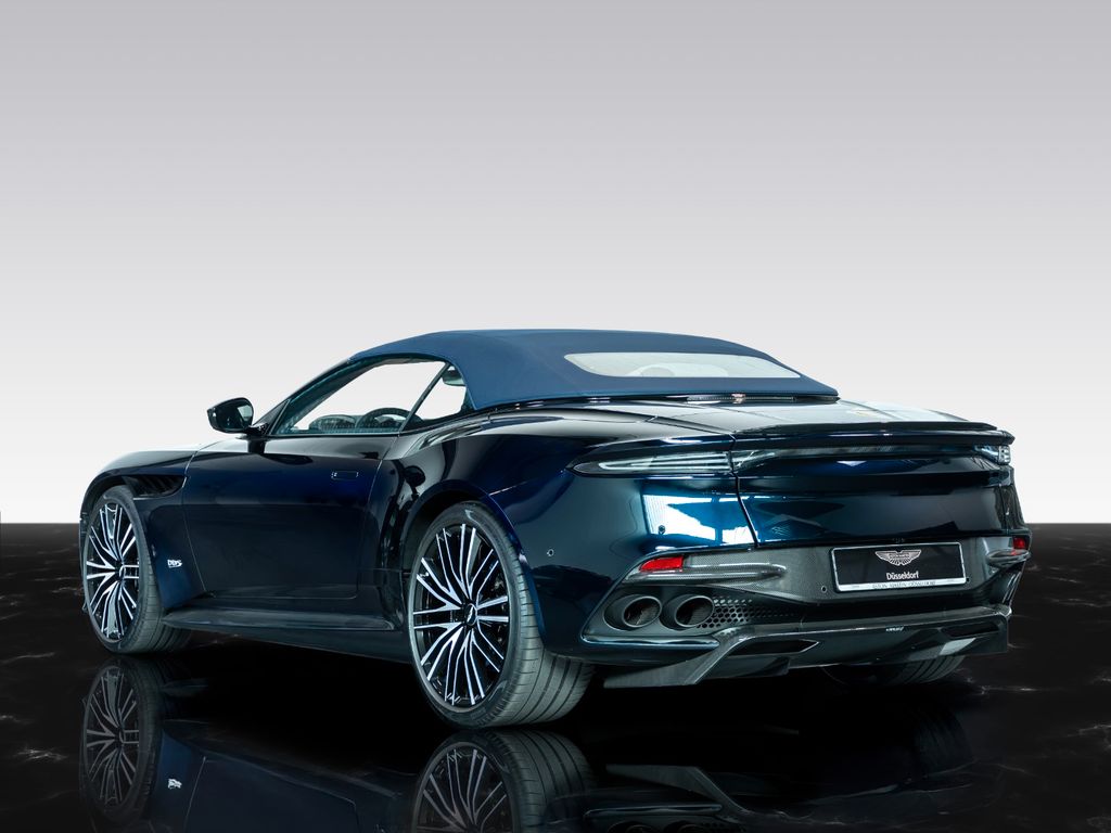 Aston Martin DBS 2020