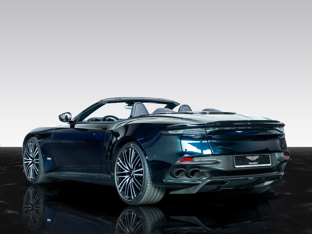Aston Martin DBS 2020