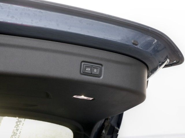 Audi SQ6 e-tron 2025