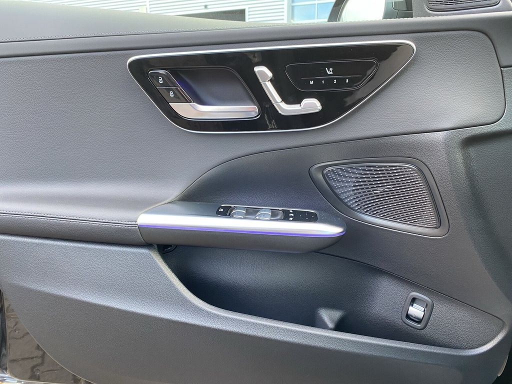 Mercedes-Benz C 220 2025