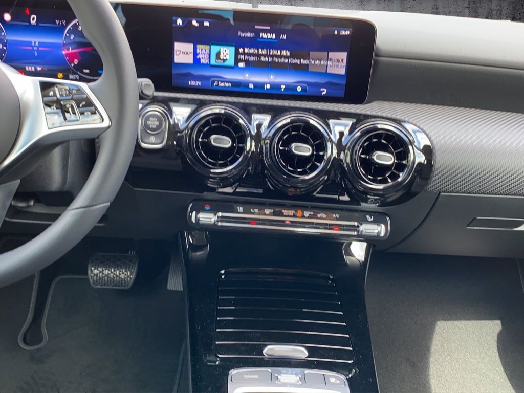 Mercedes-Benz A 180 2024