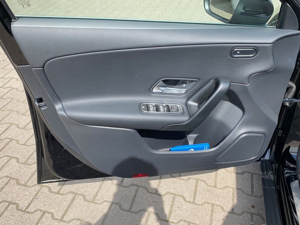 Mercedes-Benz A 180 2024