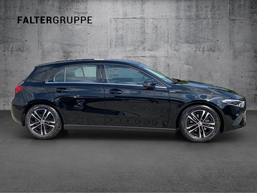 Mercedes-Benz A 180 2024