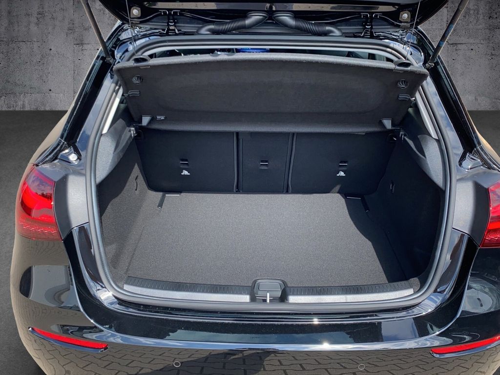 Mercedes-Benz A 180 2024