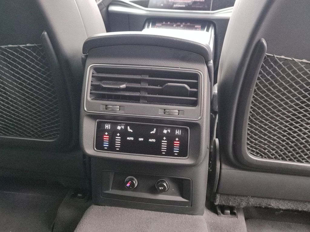 Audi SQ8 2022