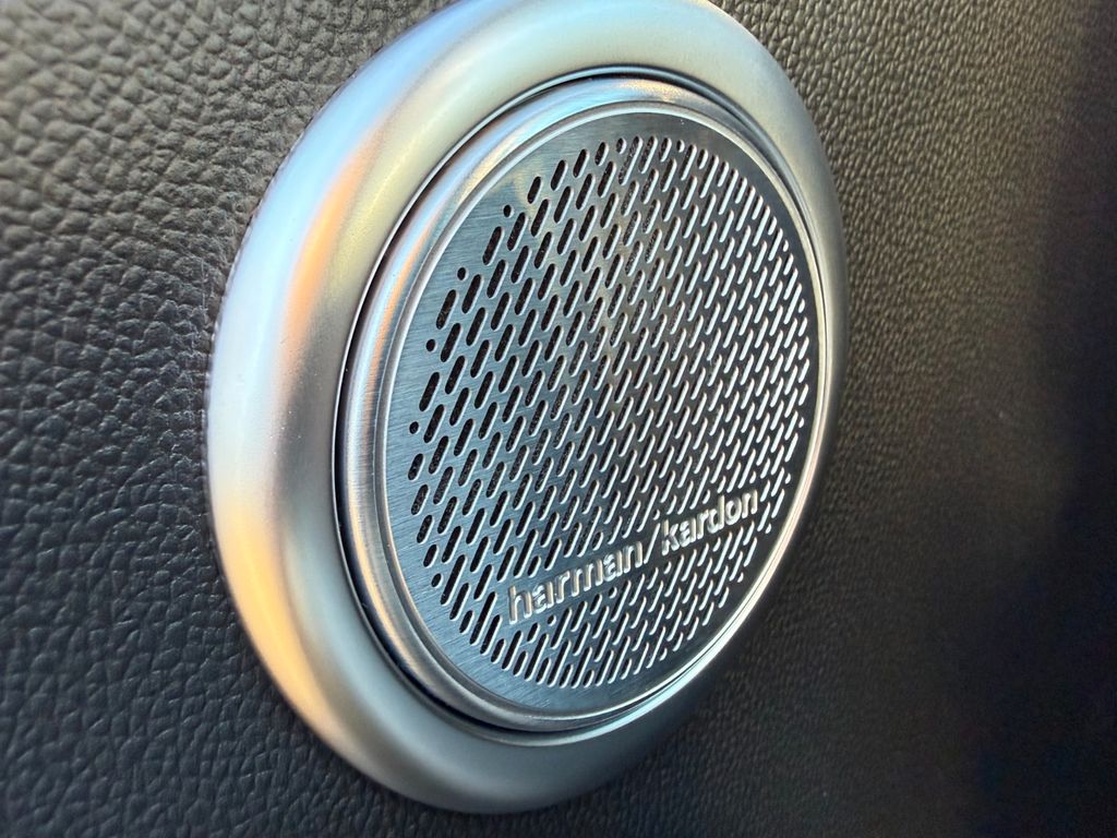 Alfa Romeo Stelvio 2025